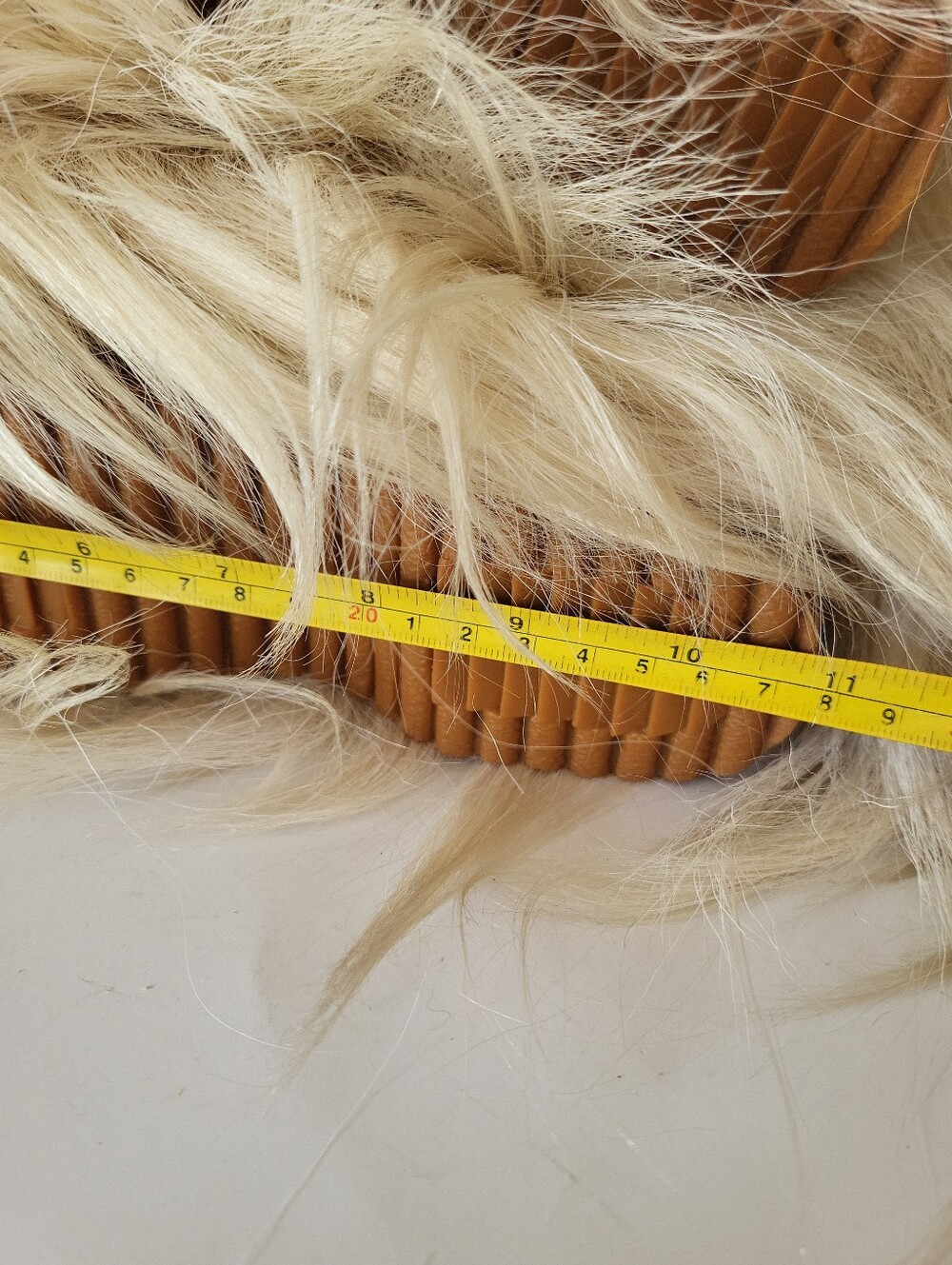 TREND Vintage 100% Goat fur apres ski "Yeti" boots - Picture 9 of 10